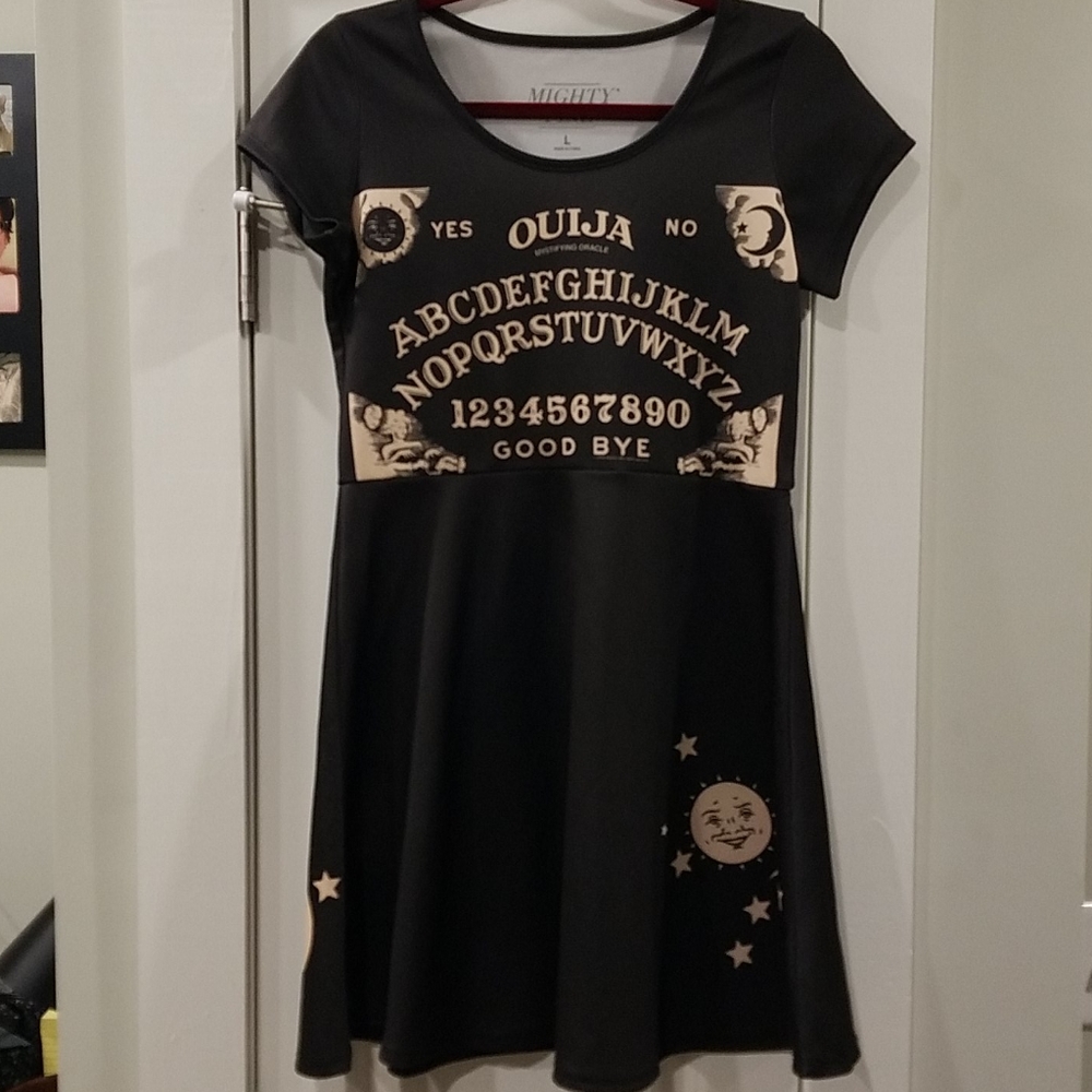 Ouija Board skater dress! 👻🌙⭐ sz Lrg